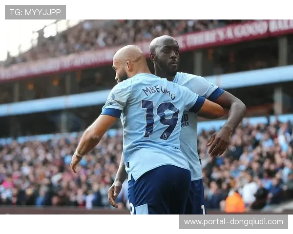 战术板：分析卢顿镇主场对阵布伦特福德的可能对攻局面